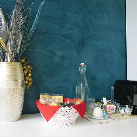 B&B Dea Tiburtina Rom Exteriör bild