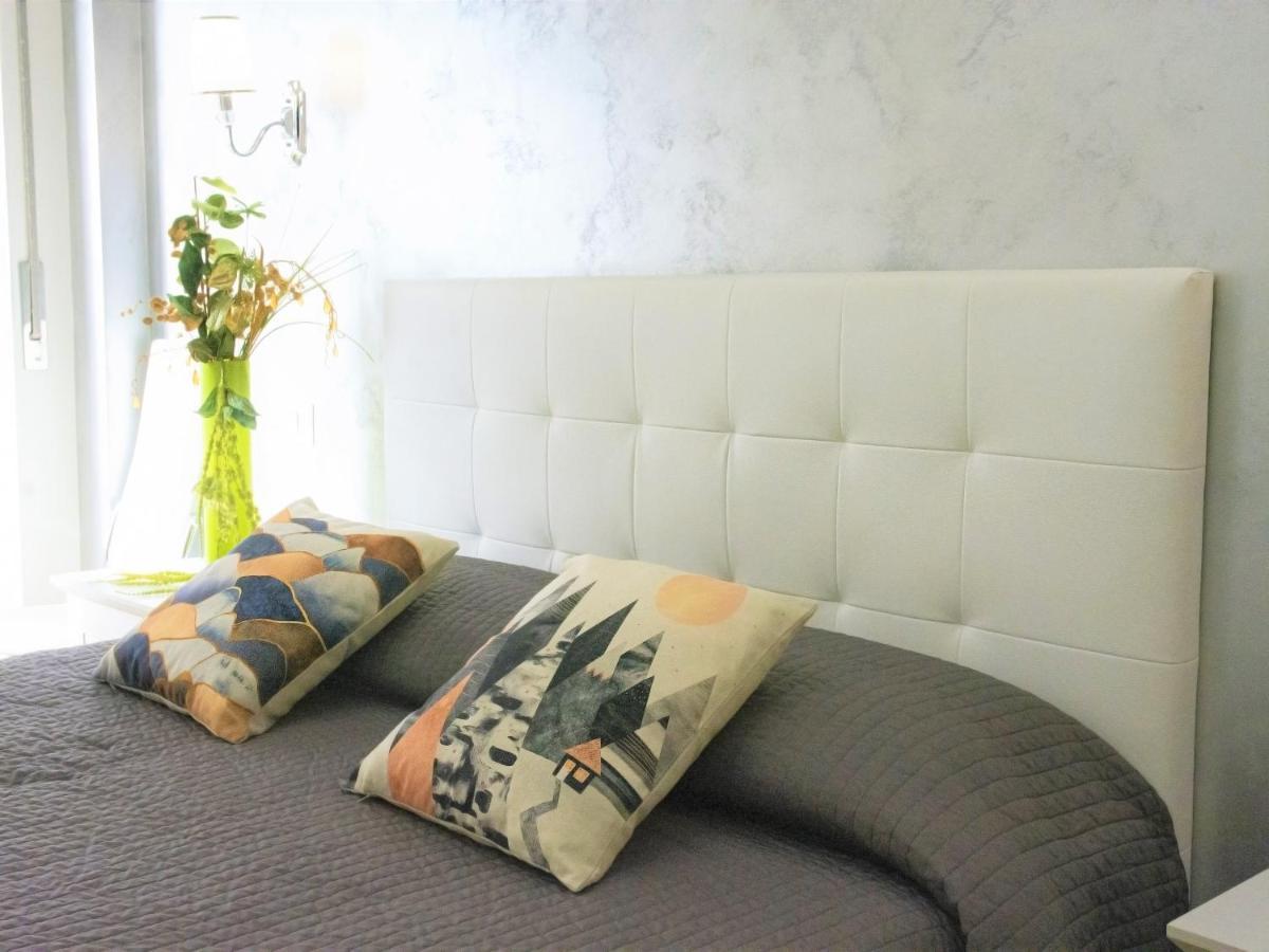 B&B Dea Tiburtina Rom Exteriör bild